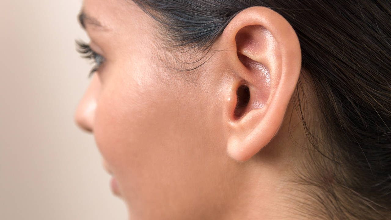 Cómo calmar el picor en los oídos con remedios naturales