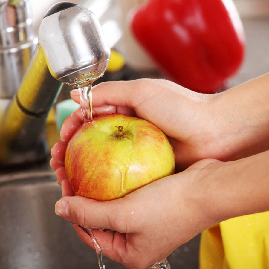Cómo lavar bien las manzanas con estos métodos naturales recomendados por la Universidad de Harvard