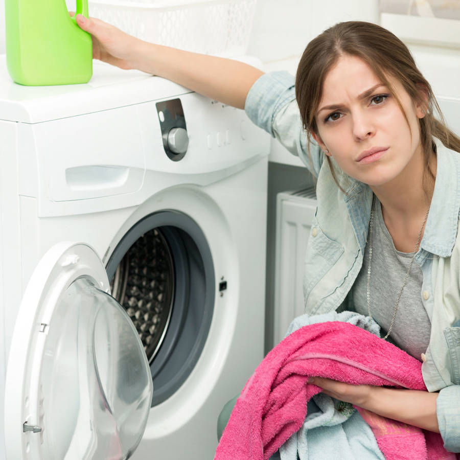Que sucede cuándo se pone demasiado detergente en la lavadora