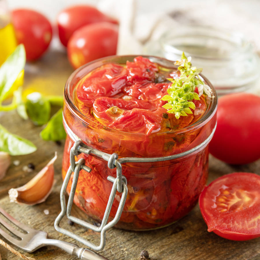 Tomates al horno en conserva: una receta fácil de aprovechamiento para tenerlos siempre a punto