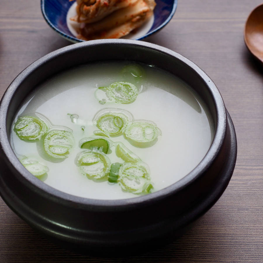 Sopa de miso fresca: la receta más sorprendente e hidratante del verano