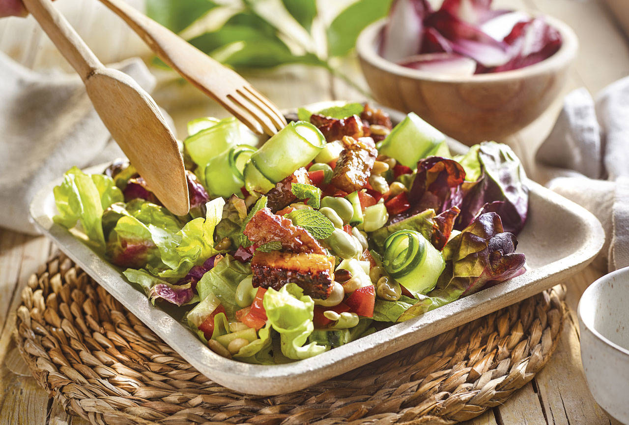 ensalada habitas croutons tempeh