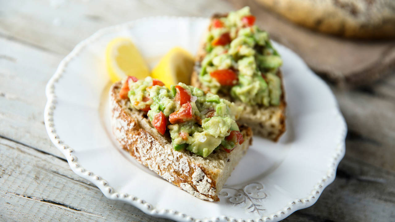 tostada de guacamole 