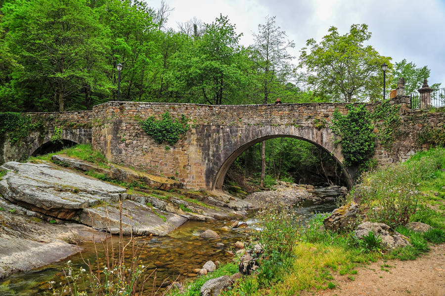 Barcena Mayor Cantabria río