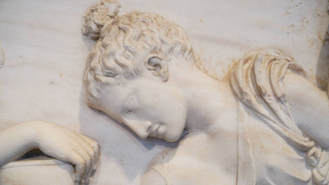 Medea relieve