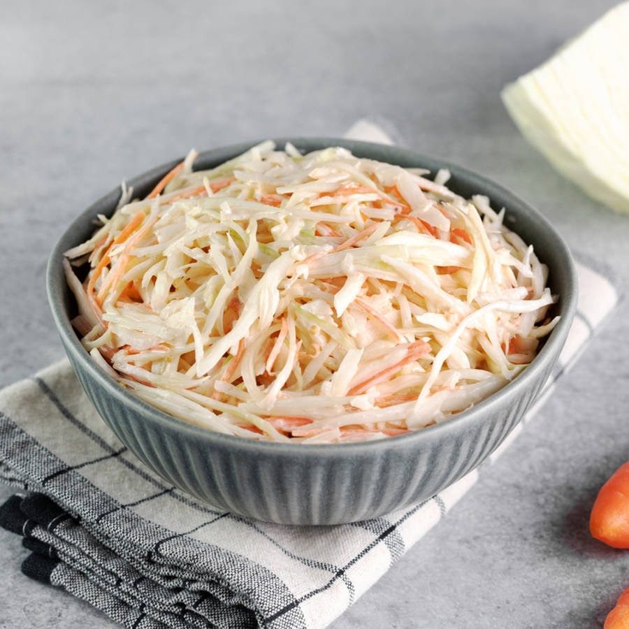 Cómo hacer ensalada de col americana (coleslaw): receta ligera y saludable en menos de 15 minutos