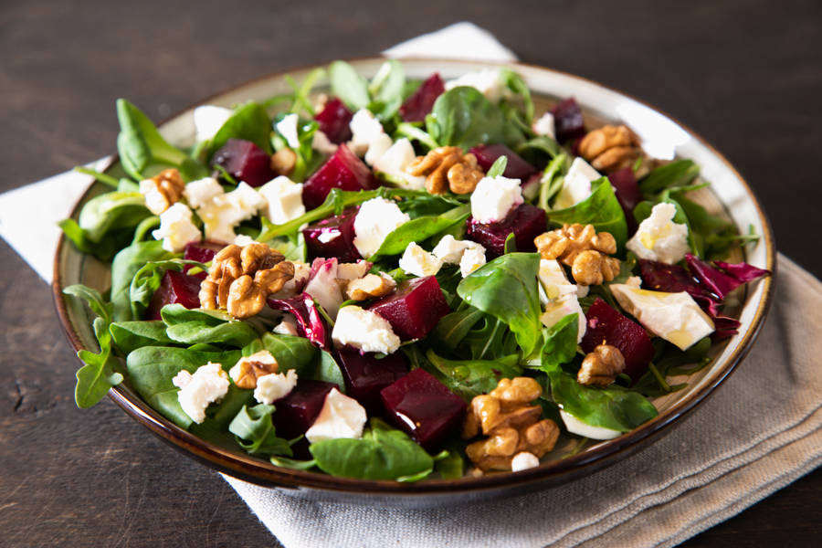 ensalada de queso de cabra y remolacha