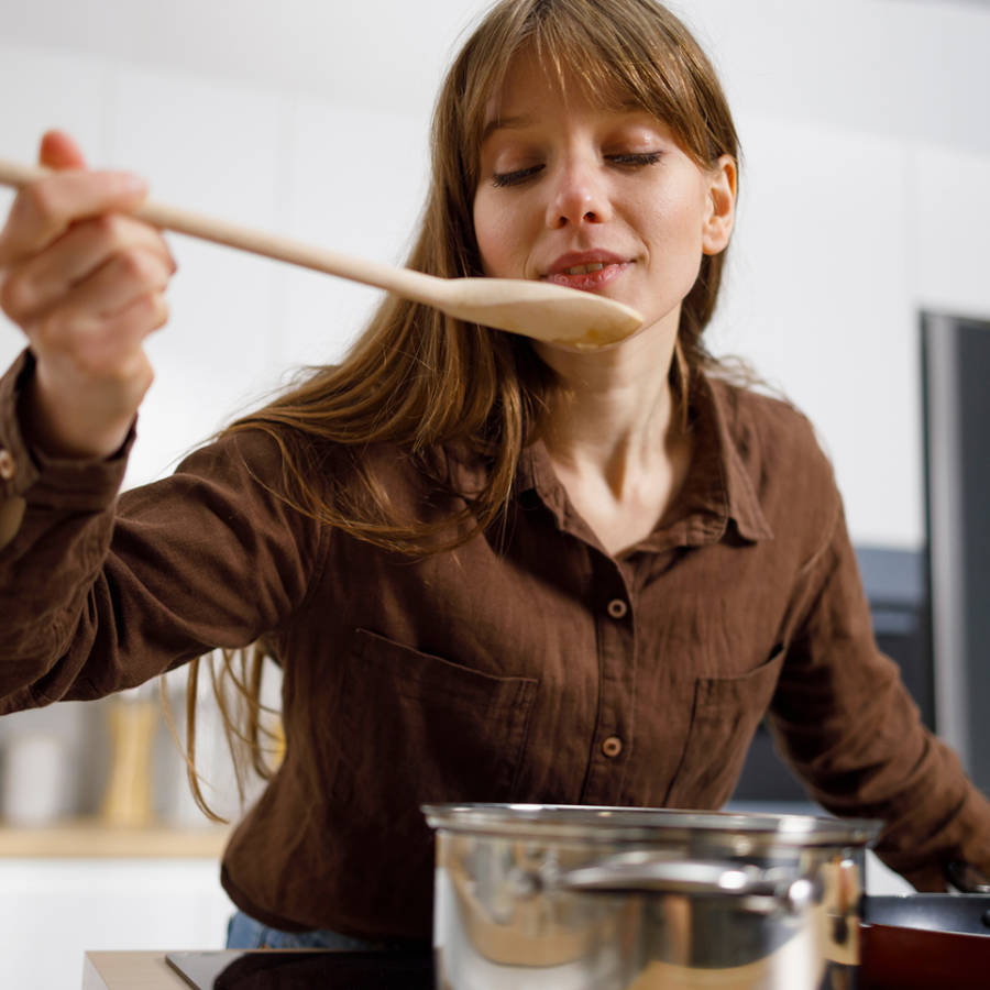 Habichuelas: el alimento que jamás falta en la despensa del mayor experto en longevidad del mundo se cocina a fuego lento