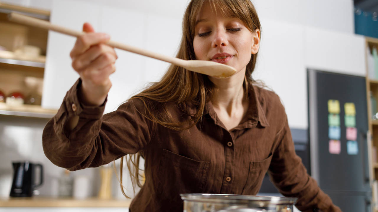 Habichuelas: el alimento que jamás falta en la despensa del mayor experto en longevidad del mundo se cocina a fuego lento