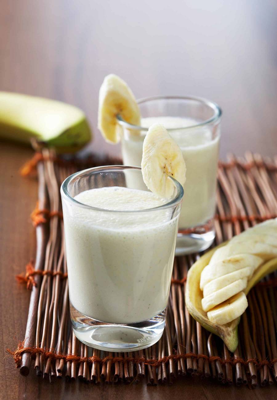 Batido-frio-de-coco-y-platano