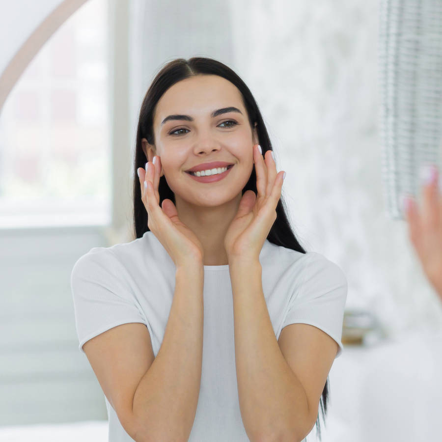 El remedio natural que tienes en la cocina y puede sustituir la mayoría de los productos de tu neceser