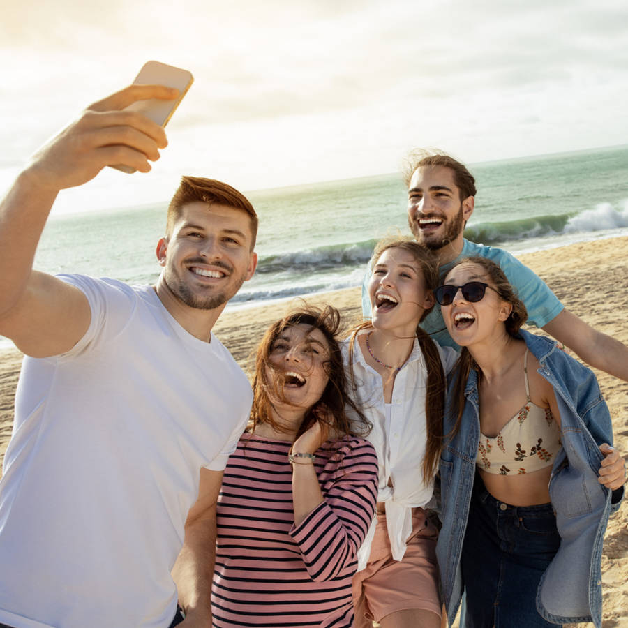 Lo dijo Aristóteles y lo confirma Harvard: estos son los 3 tipos de amigos que te hacen más feliz