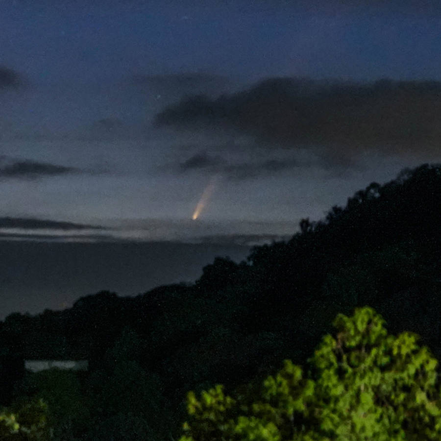 El "cometa del siglo" podrá verse desde España al atardecer: cuál es el mejor día y cómo verlo