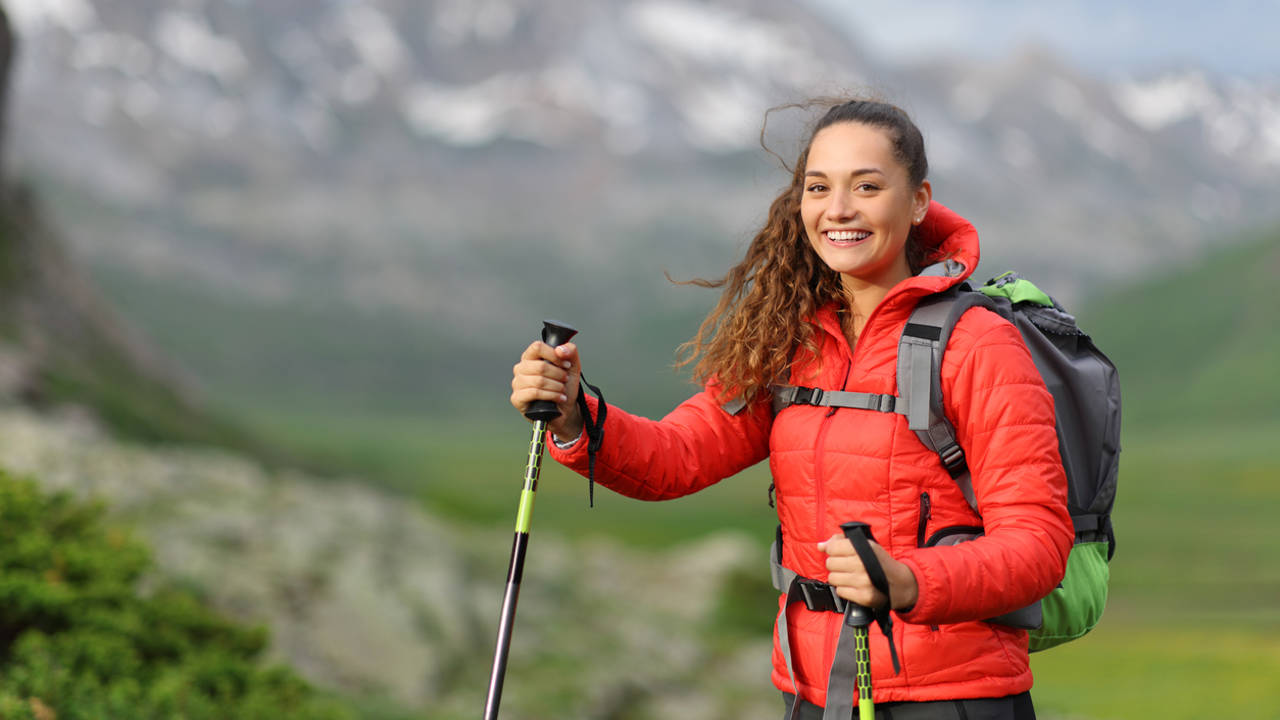 Cómo hacer bien la marcha nórdica: la caminata con más beneficios del mundo 