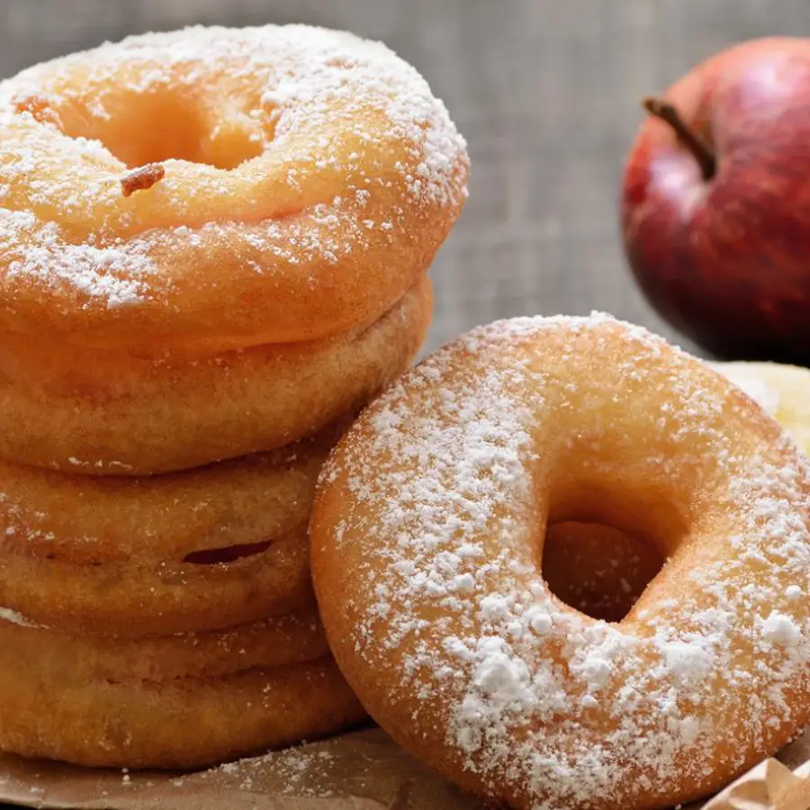 El donut de manzana y canela de solo 68 calorías para hacer en casa rápido y fácil