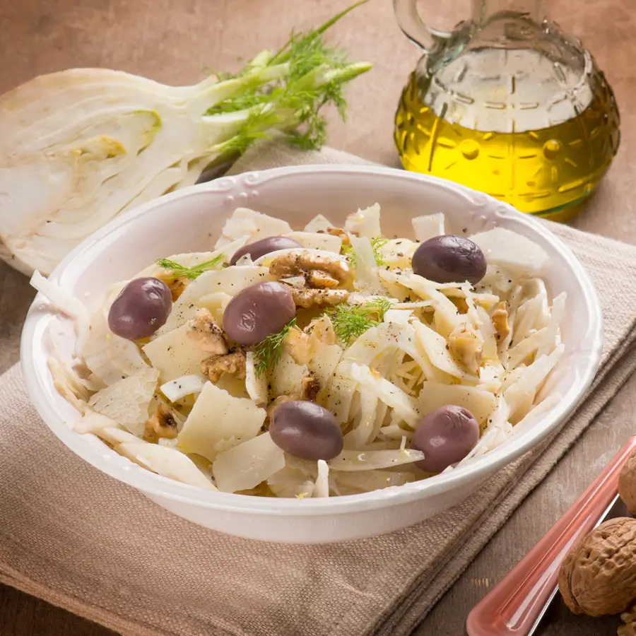 Ensalada de hinojo al parmesano: una deliciosa forma de descubrir y disfrutar de esta verdura