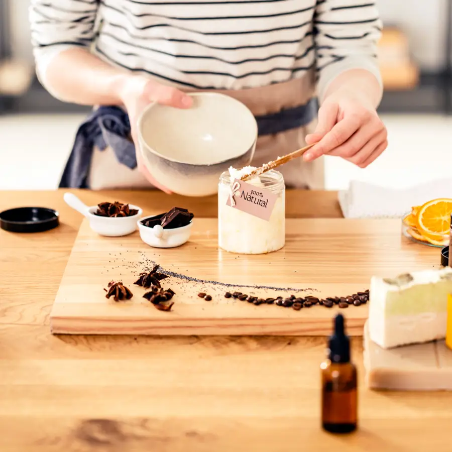 5 cosméticos navideños que puedes hacer en casa para regalar: fáciles, originales y con pocos ingredientes