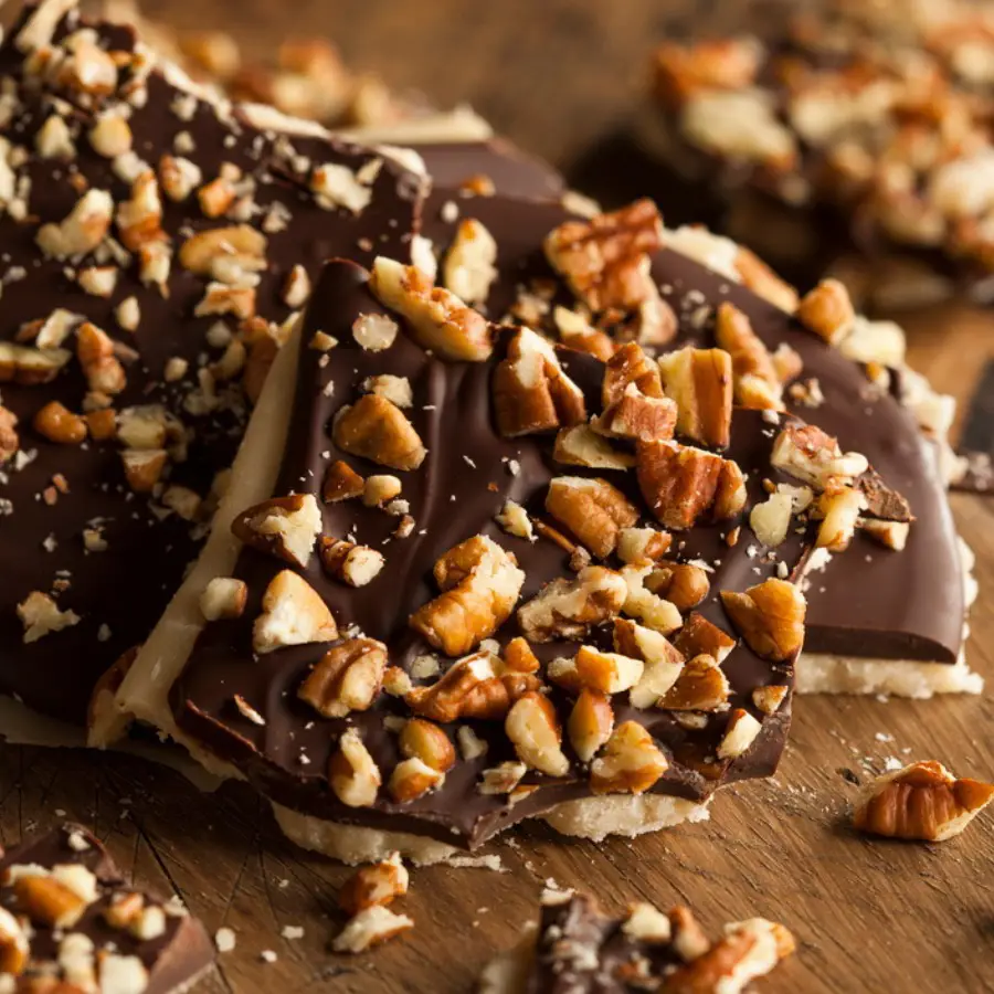 Turrón de chocolate en 5 minutos y sin horno: sin gluten, sin azúcar, sin edulcorante y sin huevo