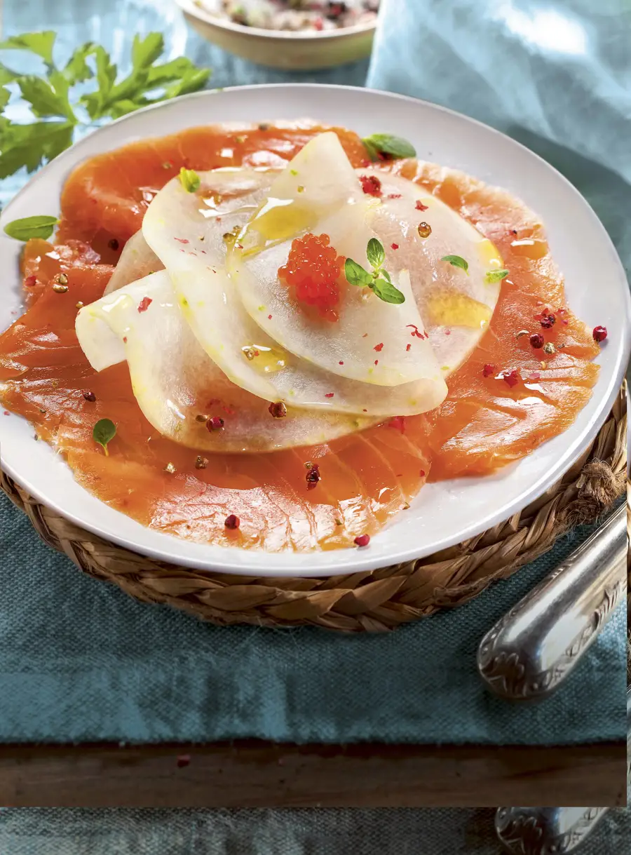 carpaccio de salmon ahumado con melon 