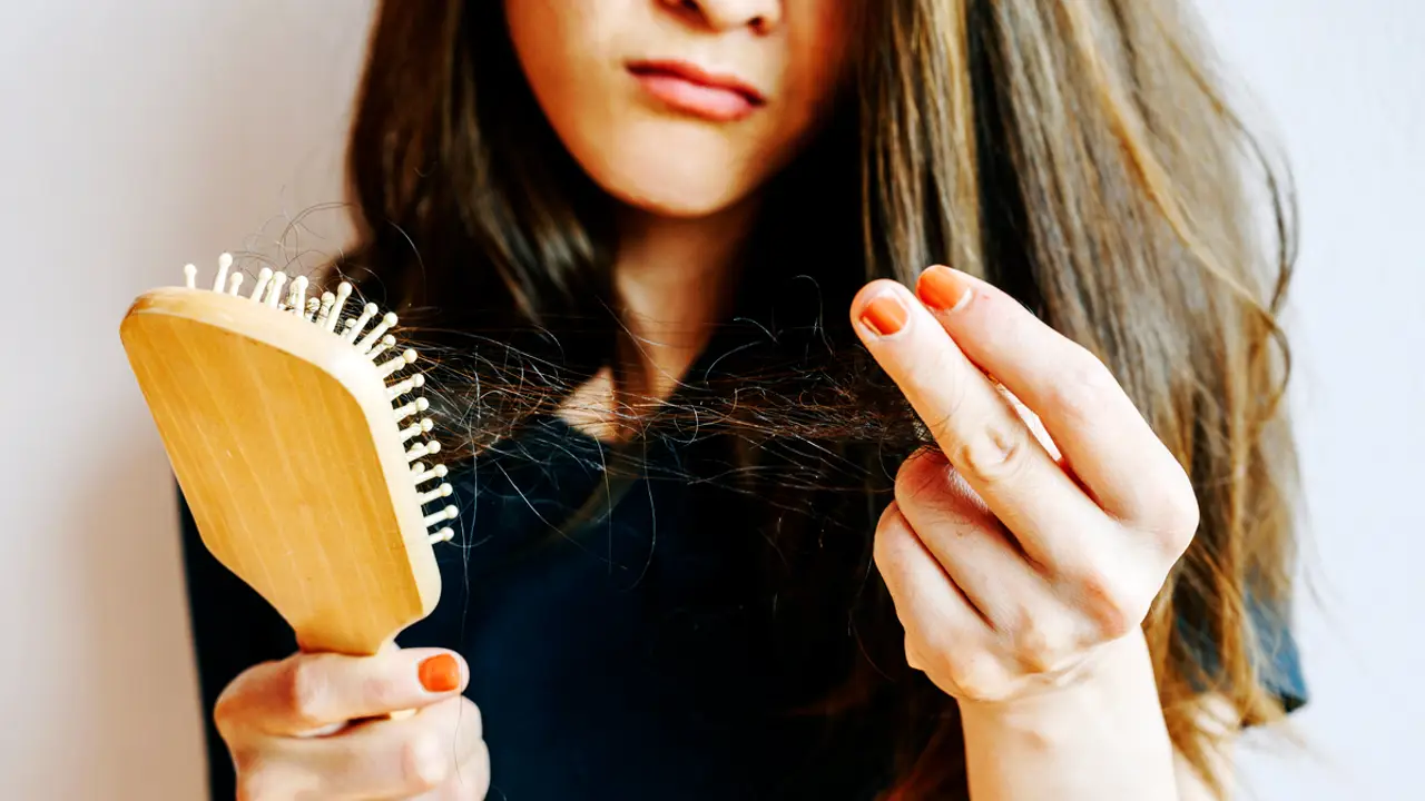 cabello debilitado