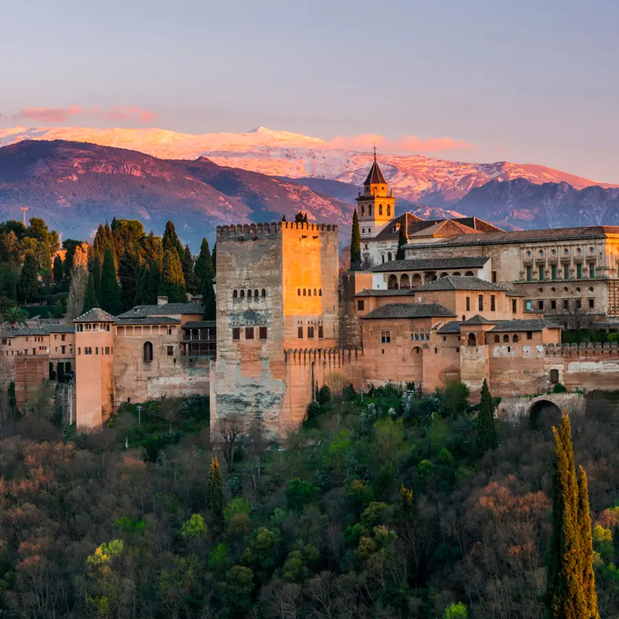 La ciudad andaluza que merece una escapada en invierno: se convierte en un escenario mágico