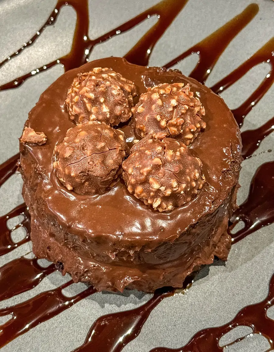 Pastel Ferrero Rocher