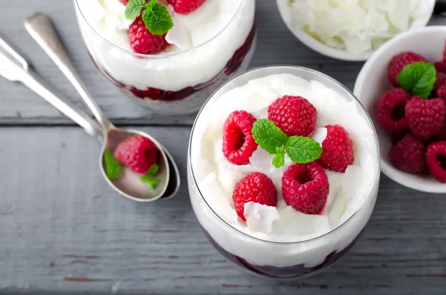 Mousse frutos de bosque y  yogur