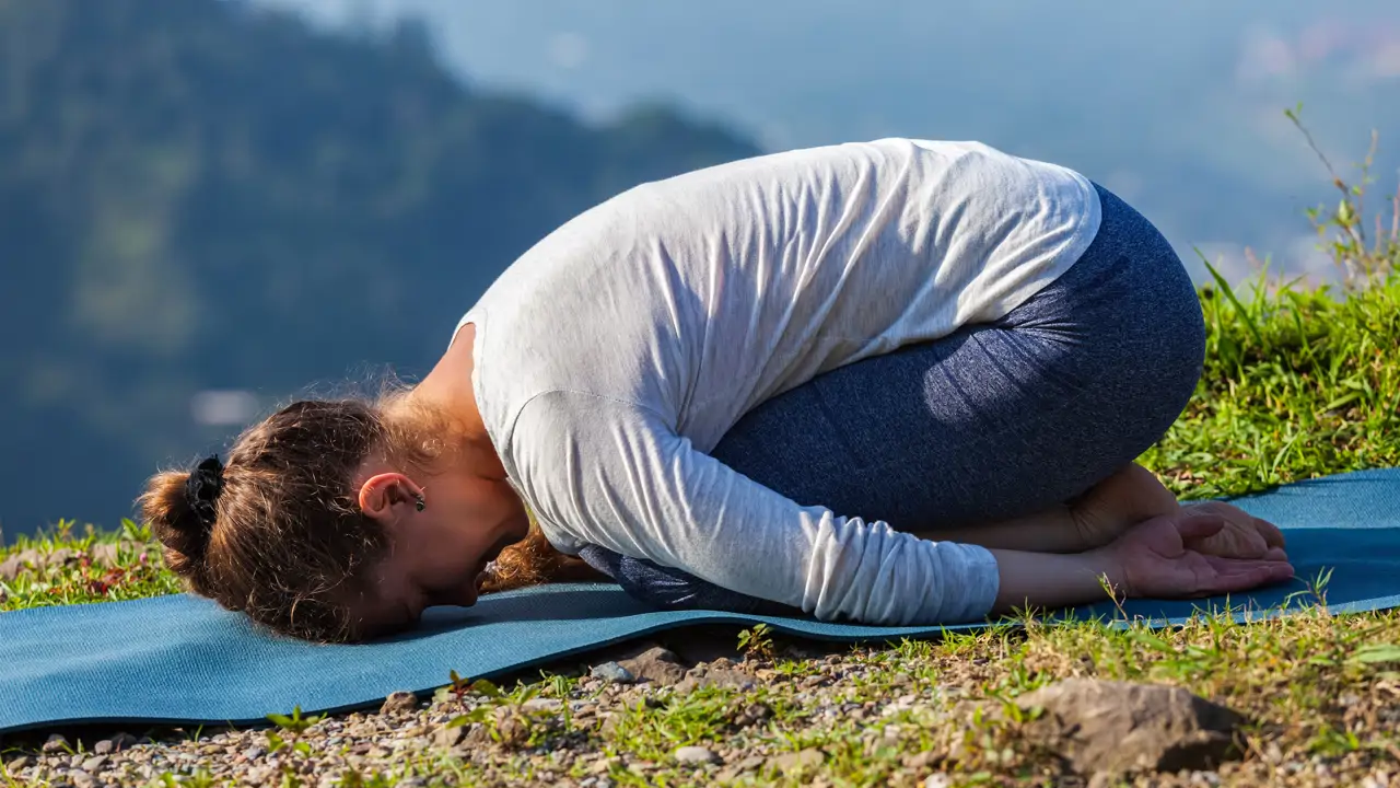 balasana gases