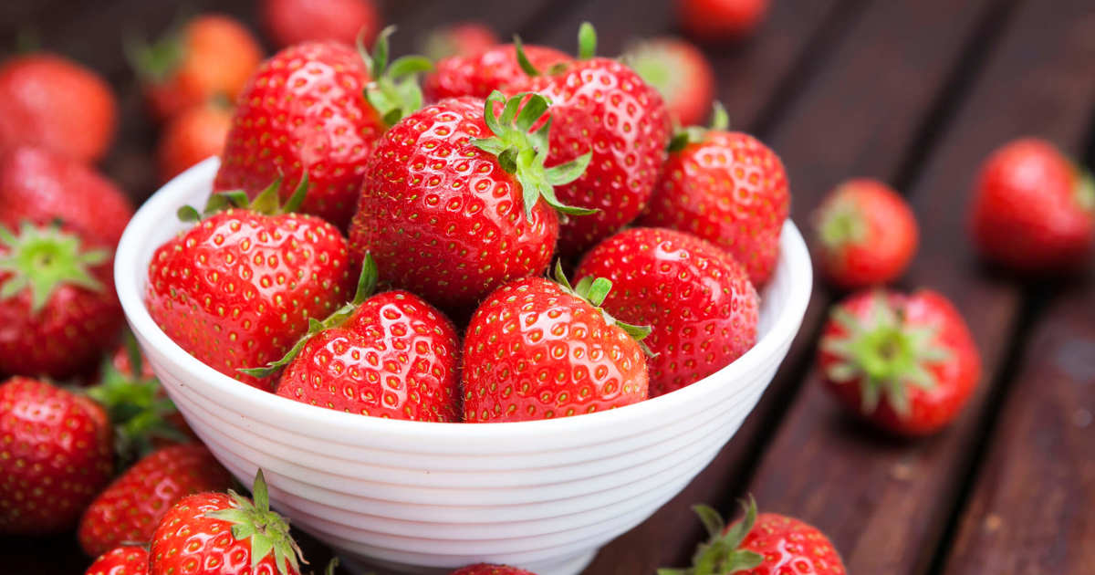 El truco del vinagre para que las fresas estén muy dulces sin añadir ni  azúcar ni zumo de naranja