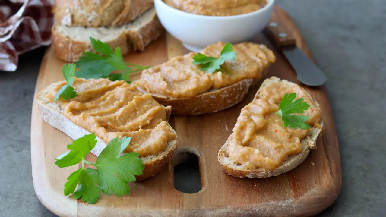 El paté de mejillones de este famoso cocinero sevillano me soluciona una cena rápida y está delicioso