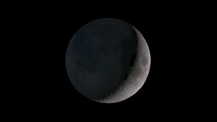 Fase lunar del 1 de mayo de 2025: luna nueva visible o luna creciente