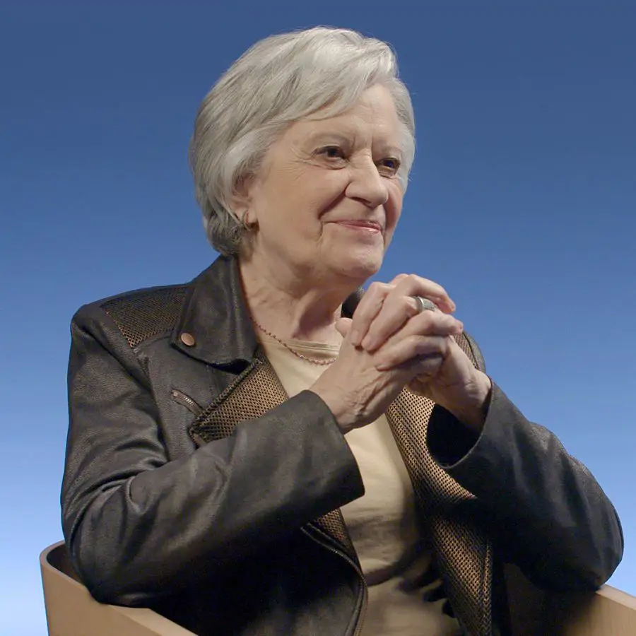 Victoria Camps, catedrática de filosofía (84 años): "Buscamos la píldora de la felicidad pero no existe. La ‘vida buena’ que decía Aristóteles es un esfuerzo constante durante toda la vida"