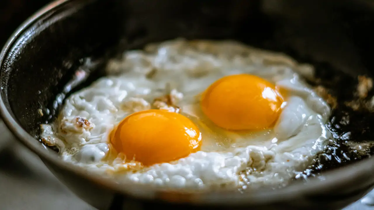 truco huevos fritos