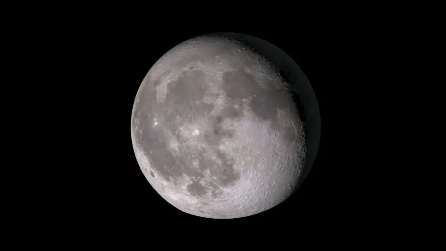 Fase lunar del viernes 16 de mayo 2025: Luna gibosa menguante