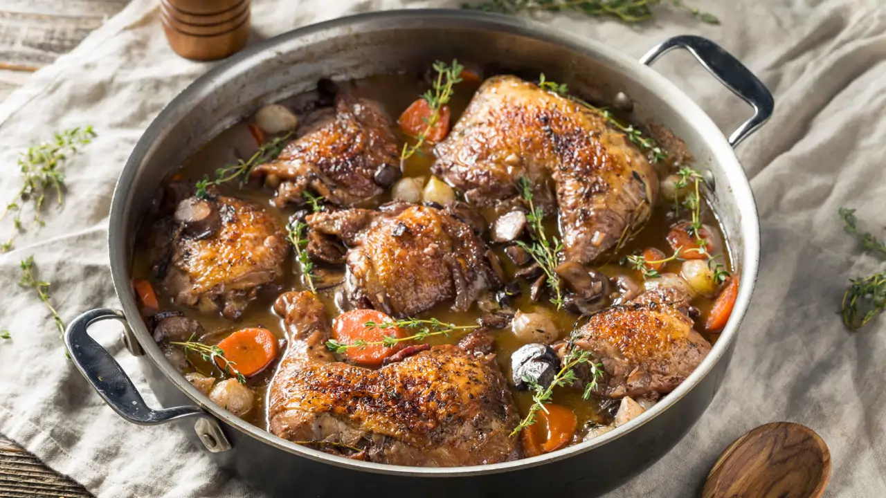 pollo guisado cerveza