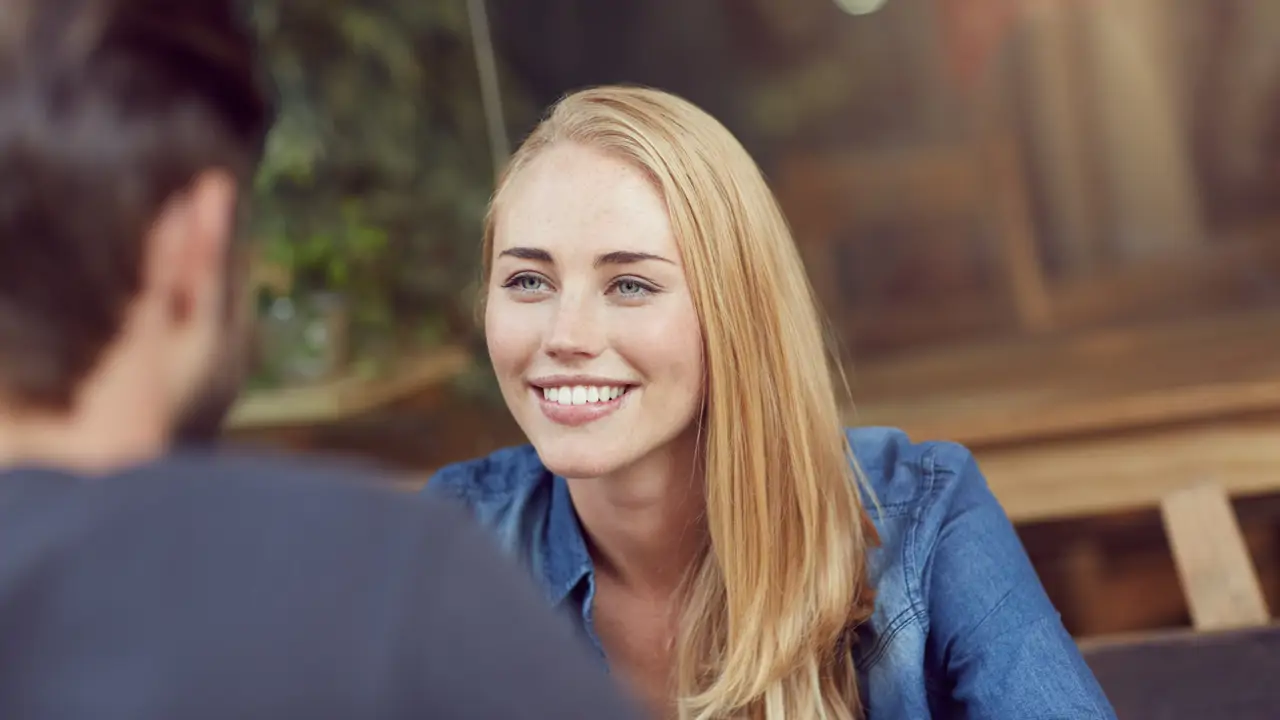 Mujer sonriendo