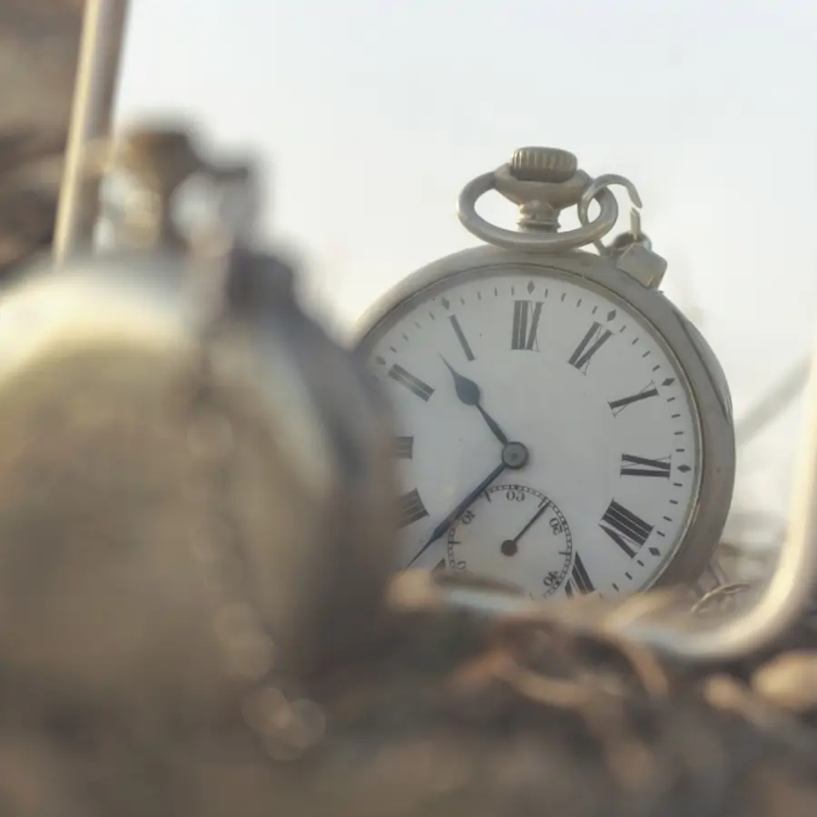 Hora espejo 12:12: qué significa y cómo te influye mirar el reloj justo a esta hora