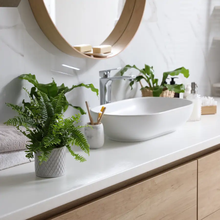 Maite Pérez, experta en feng shui: "Pon un cuenco con sal en una esquina del baño para renovar la energía de tu casa"