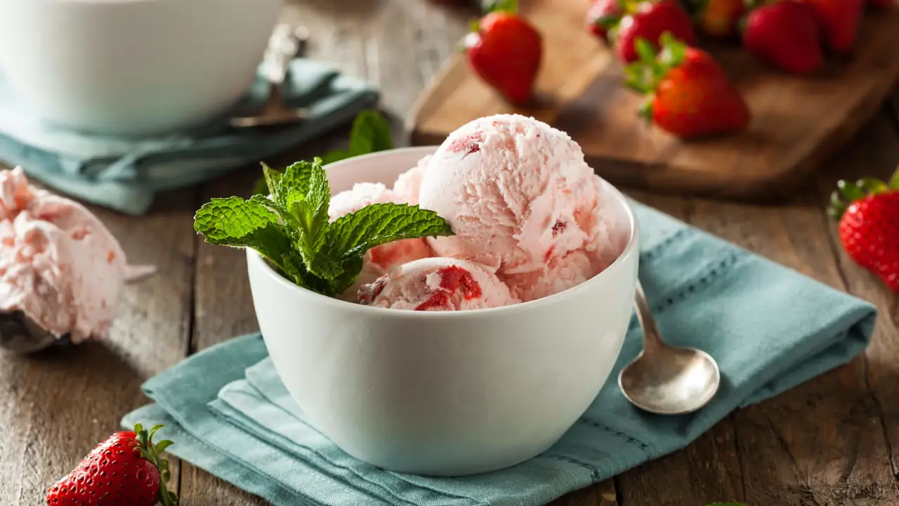 helado cheesecake fresa