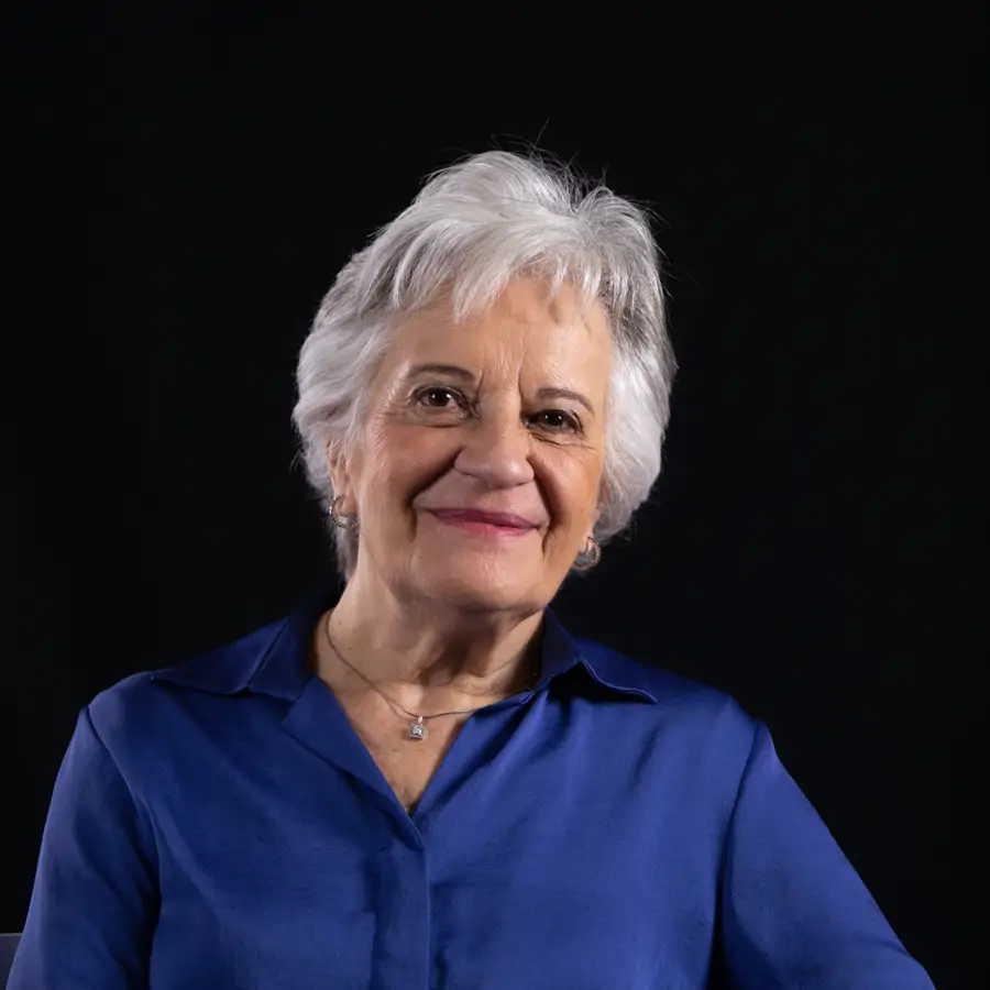 Foto bio Victoria Camps copy 